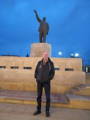 Antarktidada, Amerikada və Dərbənddə: “O kimə mane olur ki?...”