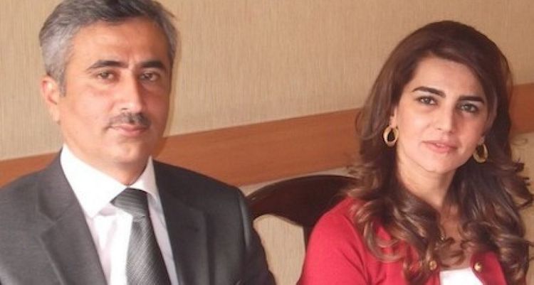 Zümrüd Yağmur: “Fuad Qəhrəmanlı əmlakımın üzərinə həbs qoydurub” - FOTO