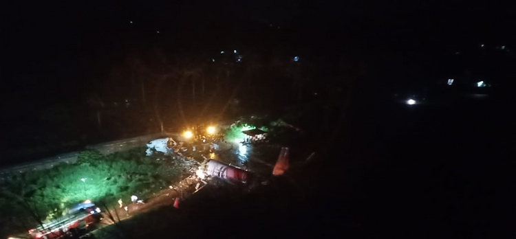 Hindistanda təyyarə qəzası: 20 ölü, 140 yaralı - YENİLƏNİB