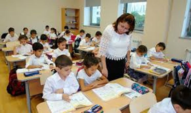 "Tədrislə bağlı bütün suallara aydınlıq gətiriləcək" - Şahmar Mövsümov