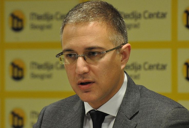 Serbiyanın daxili işlər naziri Azərbaycana gəldi