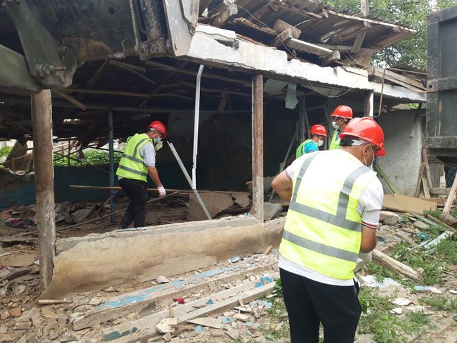 Tovuzda erməni təxribatı zamanı qəzalı vəziyyətə düşmüş evlər bərpa olunur - FHN 