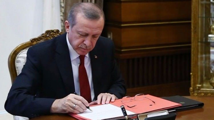 Ərdoğan 16 universitetə yeni rektor təyin edib
