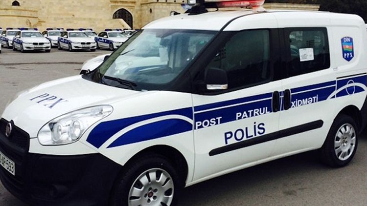 Polis tək yaşayan koronavirus xəstəsinə yardım etdi