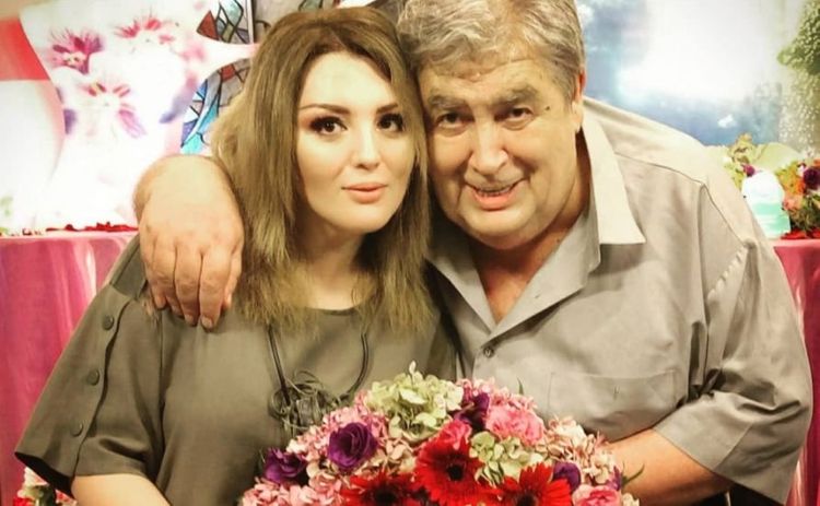 Qızı Xalq artistinin şeirlərini nəşr etdirəcək