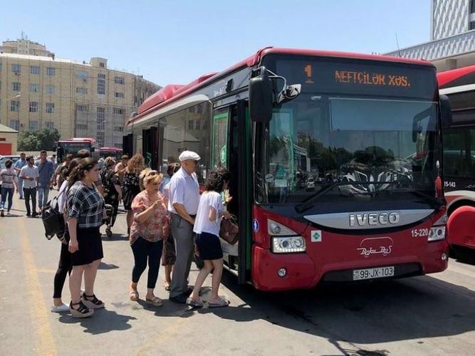 "Avtobus xətlərinin artırılması məsələsinə baxılır" - RƏSMİ