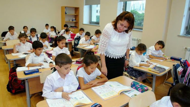 "Məktəblərin açılmaması üçün müraciət edən valideynlər var" - Qərargah