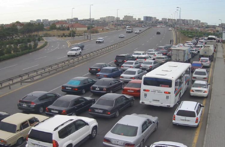 DİQQƏT: Bu küçə və prospektlərdə sıxlıq var