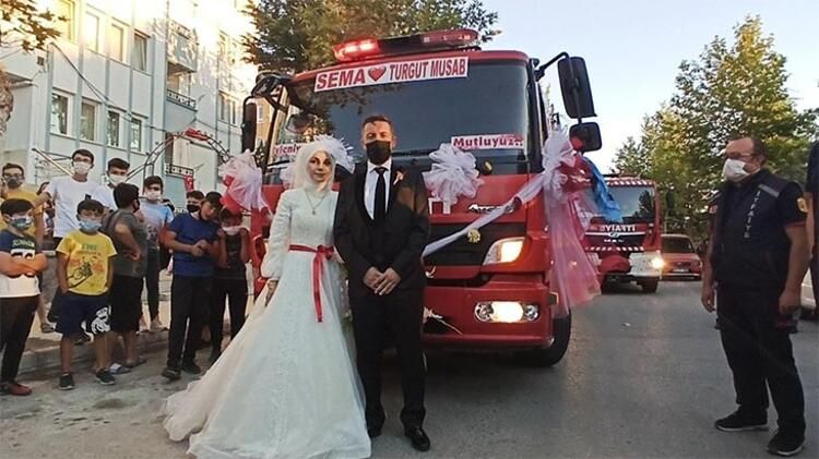 Yanğınsöndürən maşınla gəlin gətirdilər 