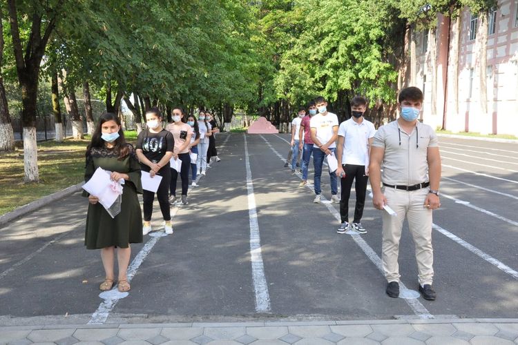 Bir nəfərin hərarəti yüksək oldu... - 4 NƏFƏR İMTAHANA BURAXILMADI