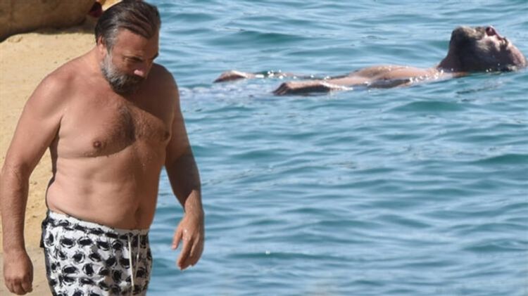 Oktay Kaynarcanın çimərlik görüntüləri yayıldı - FOTOLENT