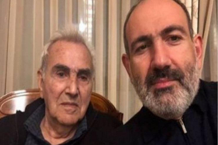 Ermənistanın Baş naziri Nikol Paşinyan və atası