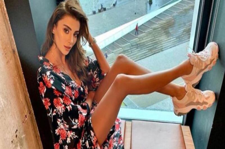 Tanınmış model hər kəsi aldatdı - YALAN ÜZƏ ÇIXDI 