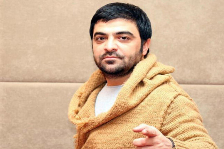 Fərda Xudaverdiyev ata və anası ilə