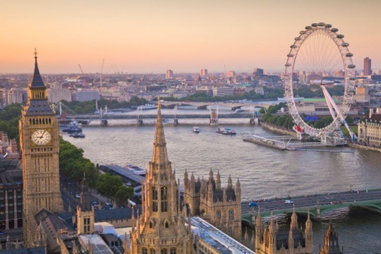 Londonda terror aktı: yaralılar var