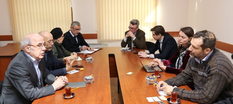 Qafqaz Müsəlmanları İdarəsində avropalı jurnalistlərlə görüş keçirildi