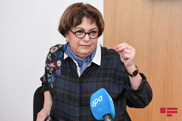 "Evdə bütün həyat atama həsr olunmuşdu" - Qara Qarayevin qızı - MÜSAHİBƏ