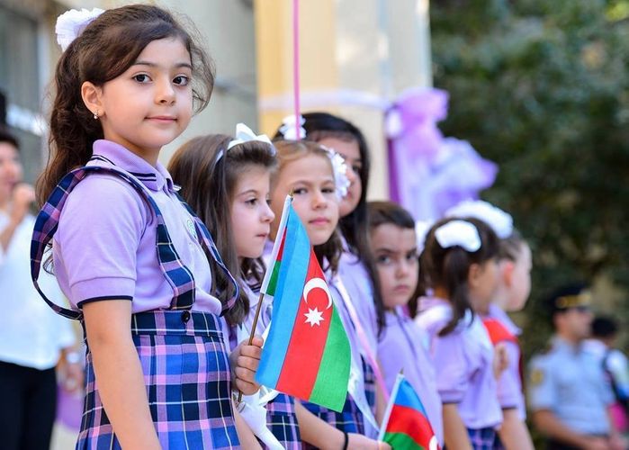  Şagirdlərin elektron yerdəyişməsinə yenidən start verilir