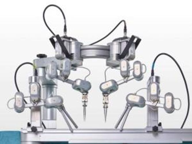 Alimlərdən İNANILMAZ İXTİRA: zərgər dəqiqlikli robot 