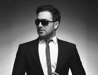 Azərbaycanlı müğənni nişanlısından ayrıldı - VİDEO