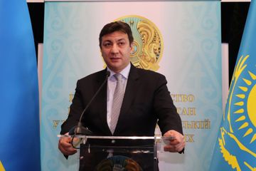 Soydaşımız Qazaxıstanın Ukraynanın 3 vilayəti üzrə fəxri konsulu oldu