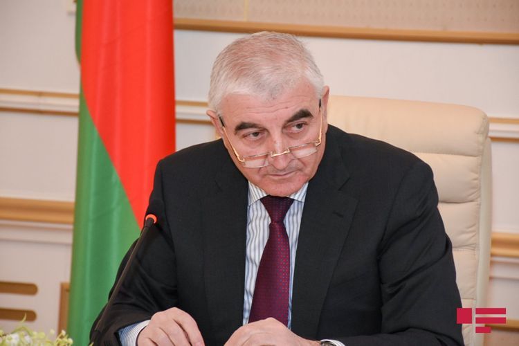 MSK sədri səsvermə zamanı bir kabinəyə iki nəfərin girməsinə münasibət bildirdi 