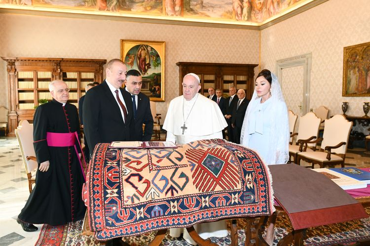 Prezident İlham Əliyev Vatikanda Papa Fransisk ilə görüşüb - YENİLƏNİB