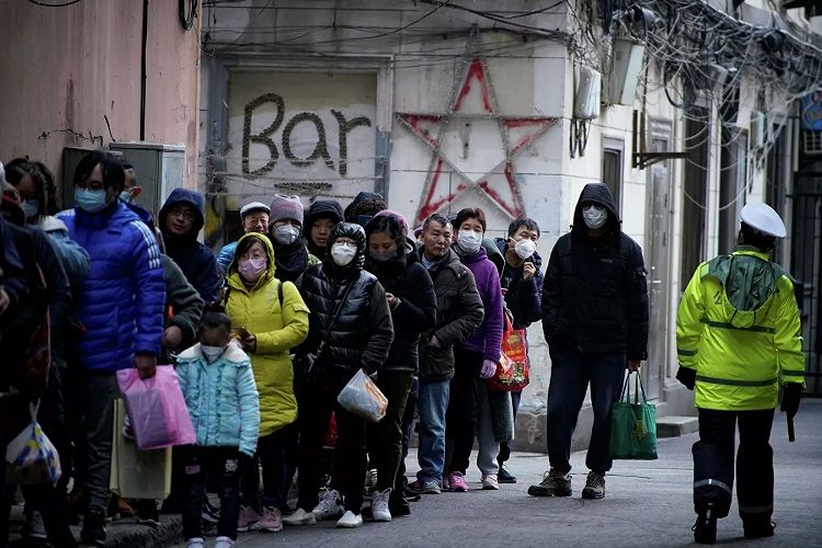 Çindən kənarda koronavirusa yoluxanların sayı 2 min nəfəri keçib