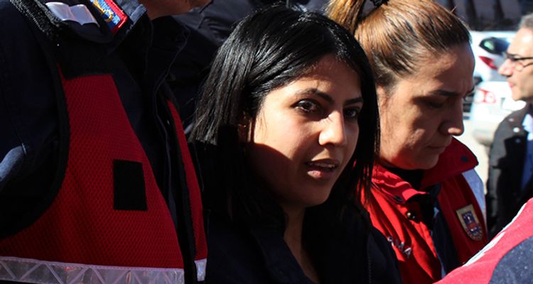 Sürpriz edəcəm deyib... 22 yaşlı qızdan AĞLASIĞMAZ cinayət