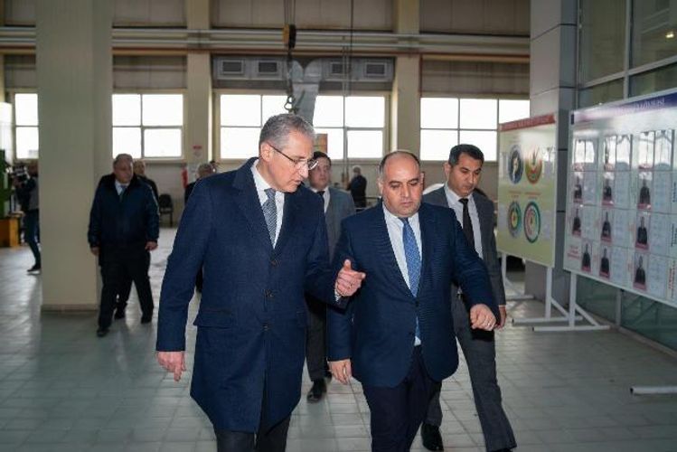 Ekologiya və Təbii Sərvətlər naziri Kağızın Təkrar Emalı Fabrikini ziyarət etdi