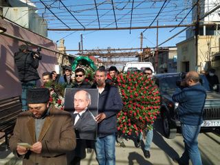 Xalq artisti Ağaxan Salmanlı dəfn edildi - FOTO