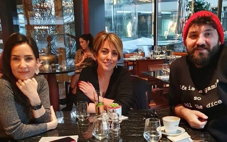 Əməkdar artist Kayahanın xanımı ilə görüşdü - FOTOLAR