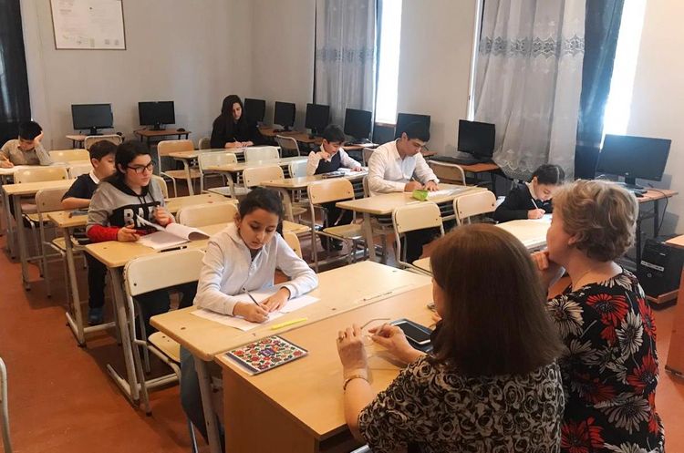 Bakıda 16 şagird məktəbi daha tez bitirmək istəyir