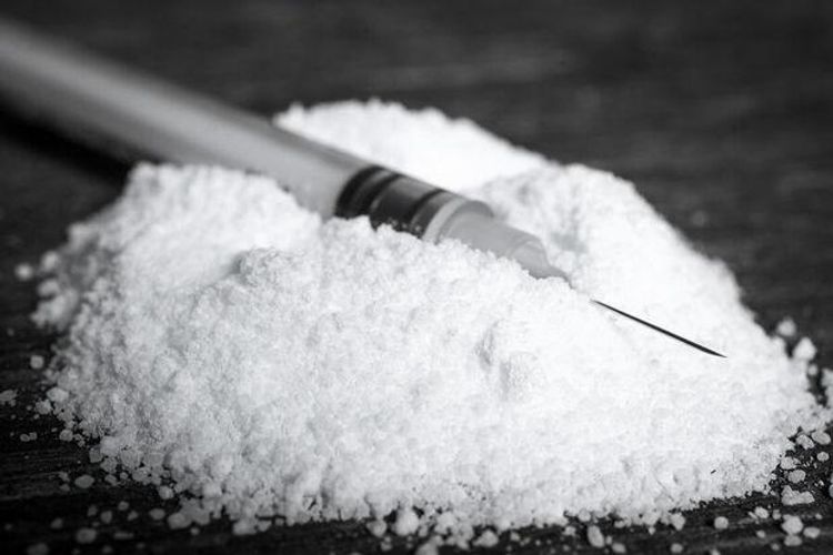 Külli miqdarda heroin satanlar saxlanıldı - Biri qadındır 
