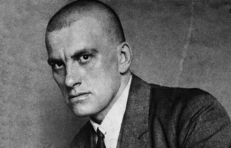 Mayakovskinin kitabı hərraca çıxarılacaq