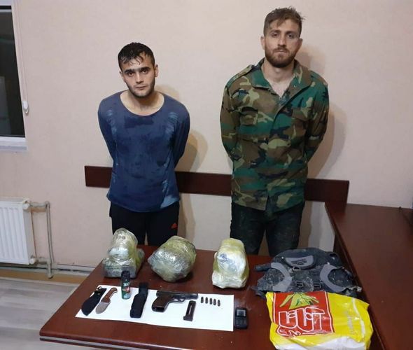 Ölkəyə 16 kq narkotik və silah-sursat keçirənlər YAXALANDI - FOTO