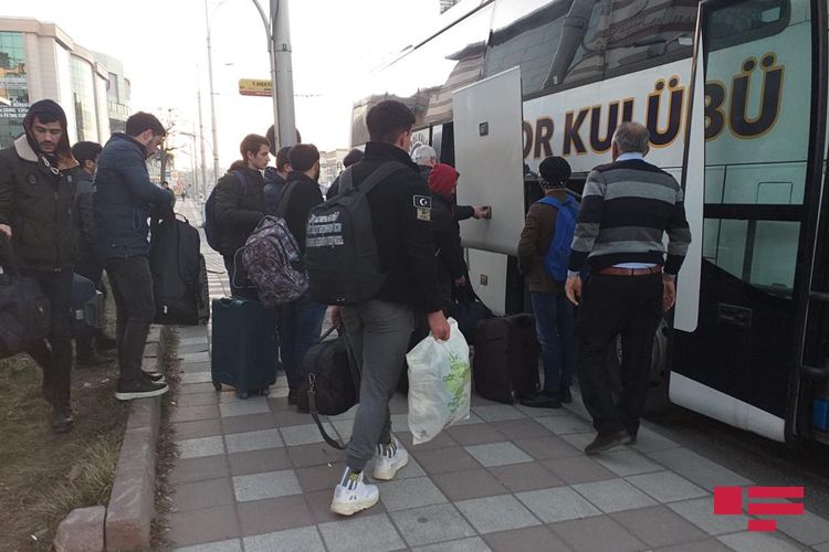 86 azərbaycanlı tələbə Türkiyənin zəlzələ zonasından Naxçıvana yola salınıb, üçüncü avtobus da səfərə hazırlanır - FOTO - YENİLƏNİB