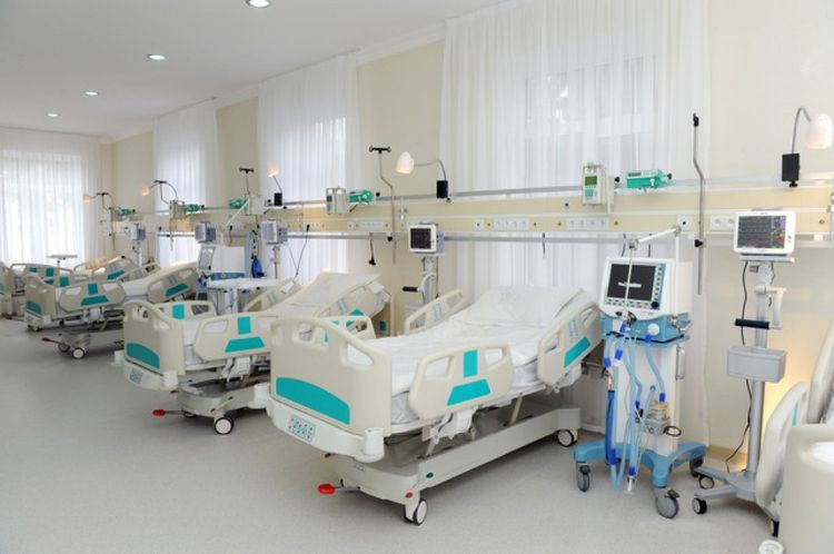 Xalq artistinin ayağı sındı - VERİLİŞƏ GƏLMƏDİ 