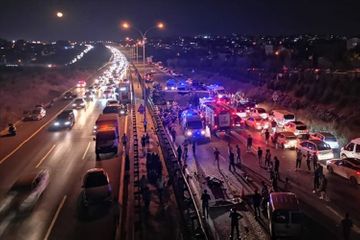 Türkiyədə avtobus aşdı: 1 ÖLÜ, 17 YARALI VAR