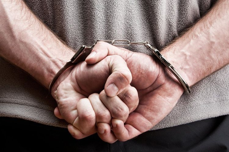 Əmisini qətlə yetirən şəxslə bağlı YENİ XƏBƏR: polis imiş - YENİLƏNİB