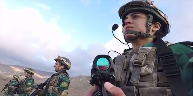 Könüllü hərbi xidmətə getmək istəyənlər sırasında xanımlar da var - RƏSMİ