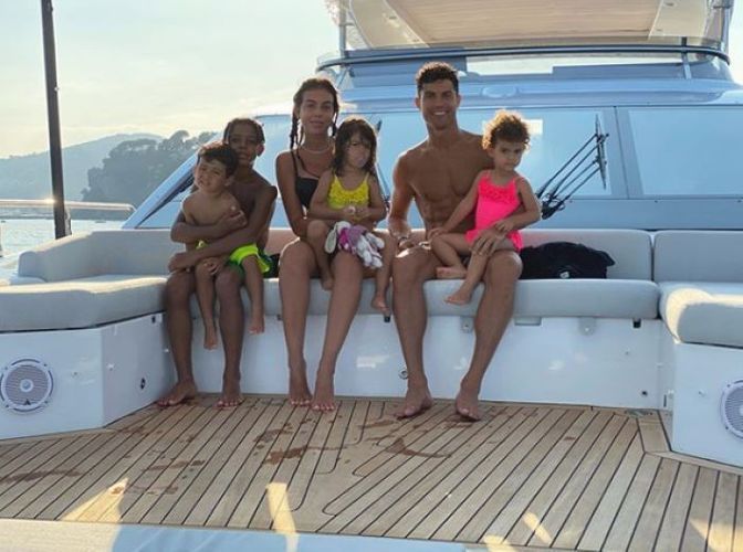Ronaldo yeni yaxta aldı