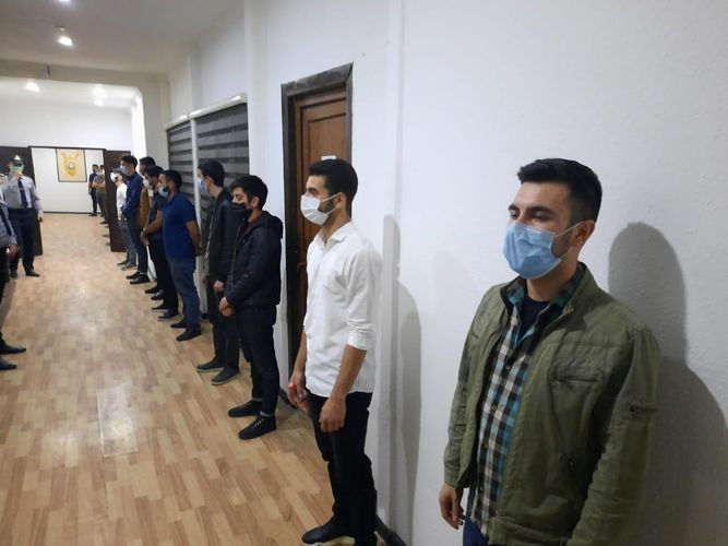 Oyun salonlarında karantin qaydaları belə pozulur - FOTO