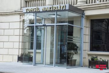 Minlərlə müəllim iş yerini dəyişmək istəyir - RƏSMİ