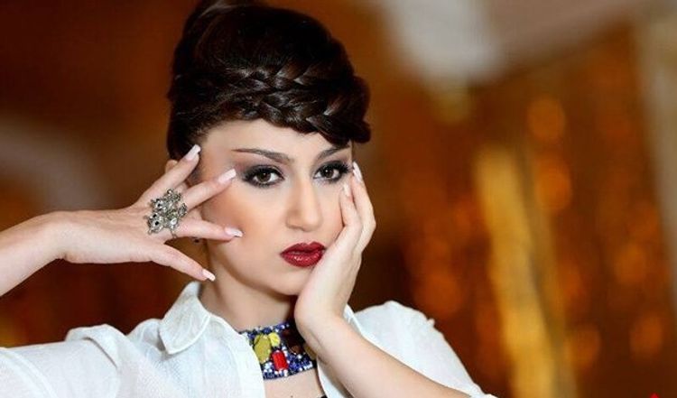 Karantindən yeni çıxan müğənni Damla CANLI YAYIMDA