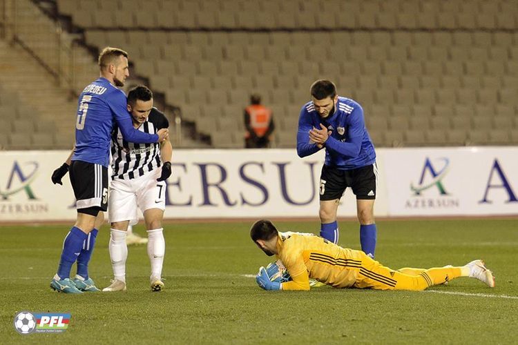 “Qarabağ” çempionluq sayında “Neftçi”yə çatdı