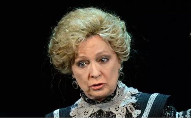 Qatar Əməkdar artisti vuraraq öldürdü - Moskvada