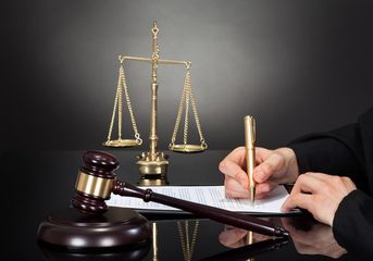 Xüsusi karantin rejiminə görə bu məhkəmələr təxirə salındı 