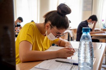 Azərbaycanda növbəti buraxılış imtahanları keçirildi - YENİLƏNİB