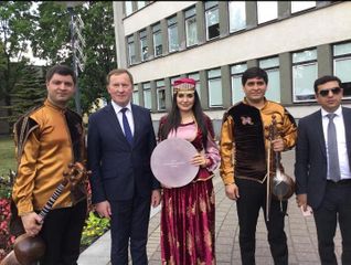 Avropada Azərbaycanın muğam qrupuna büst qoyulacaq - FOTO